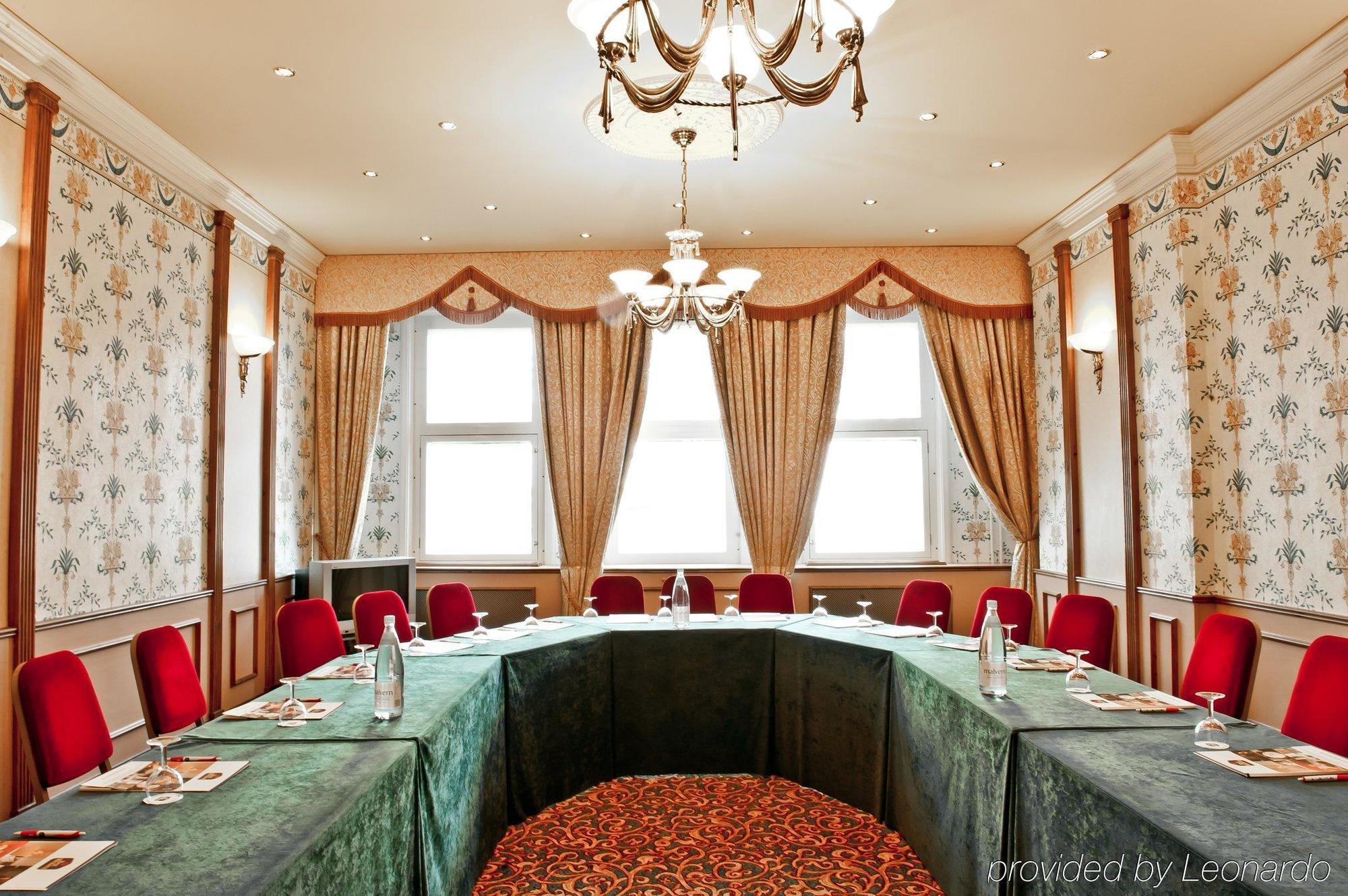 Talbot Hotel Leominster Επιχειρήσεις φωτογραφία